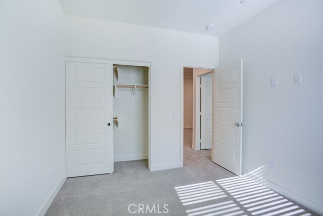 Building Photo - 17 Bedford Ct