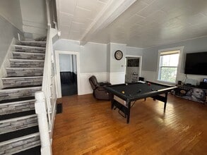 Building Photo - 23 Elm St