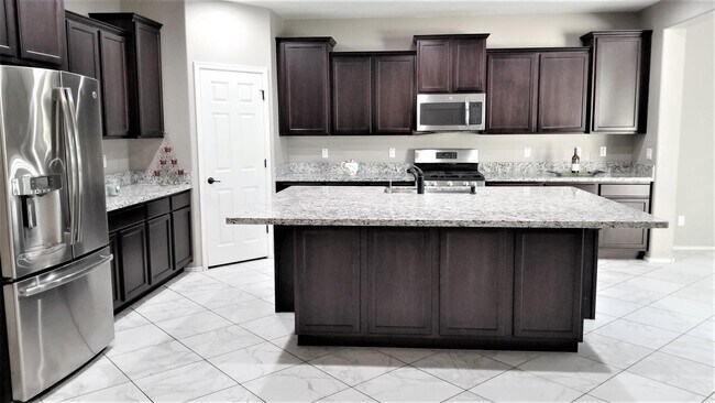 Building Photo - 2248 E Ottawa Ln