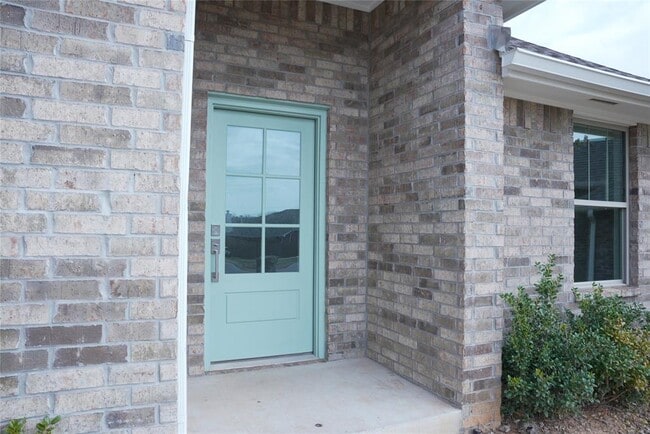 Building Photo - 5216 Bing Cir