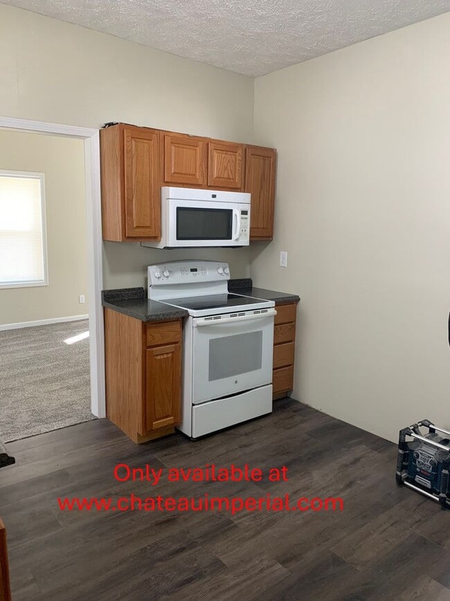 Building Photo - 1 bed 1 bath house