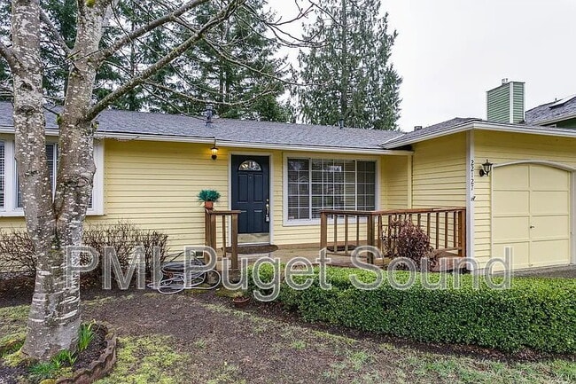 Building Photo - 22127 NE 9th Pl