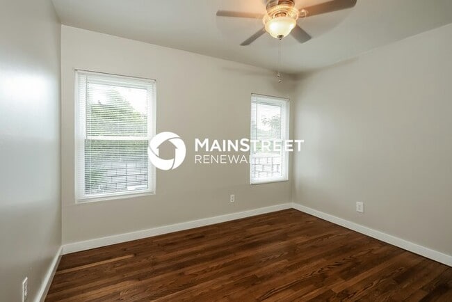 Building Photo - 3 Bedroom Pet-Friendly Home in San Antonio...
