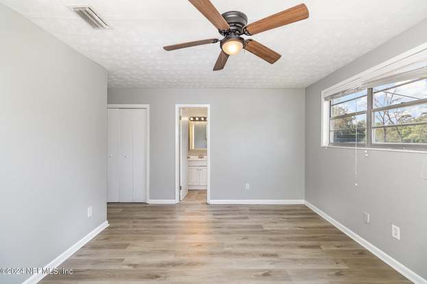 Building Photo - 2867 Holly Bay Rd