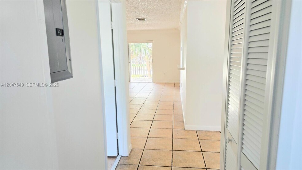 Building Photo - 15771 SW 137th Ave