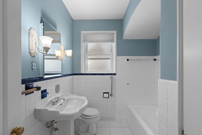 Building Photo - 7710 Brookline Terrace