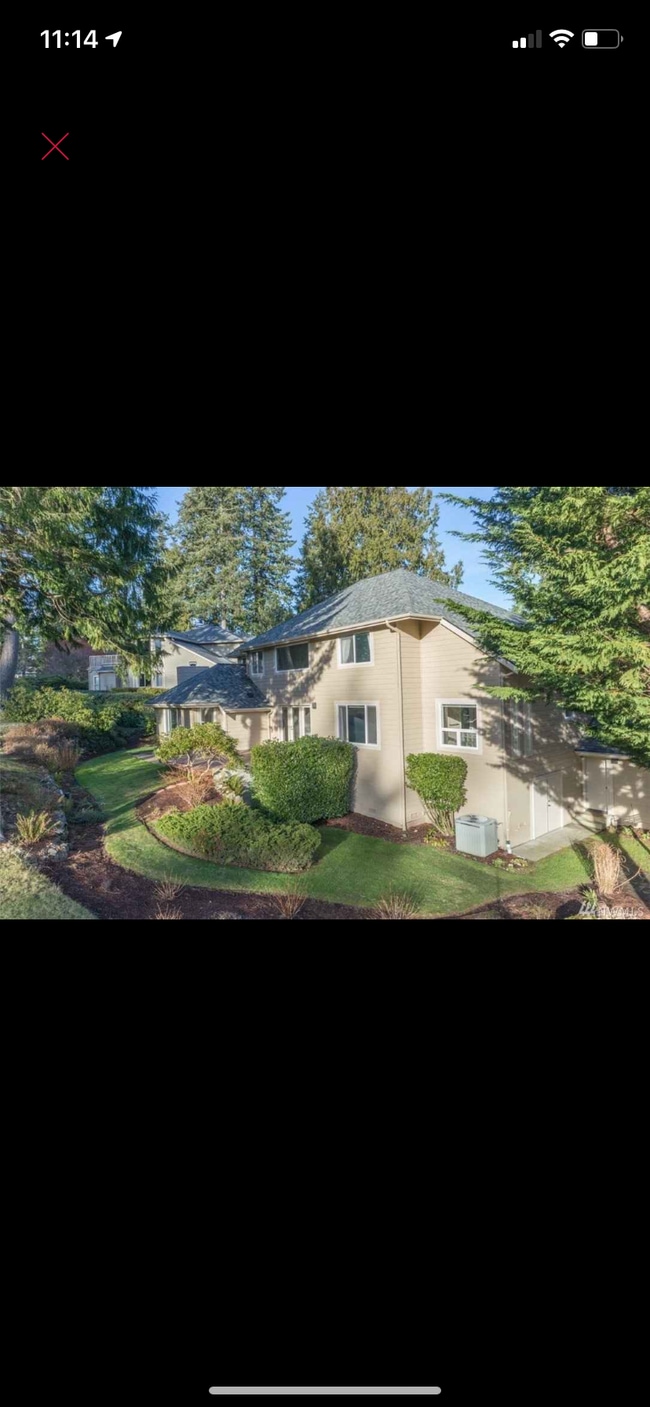 Building Photo - 180 Greenview Ln