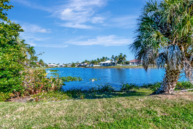 Building Photo - 11380 Sea Grass Cir