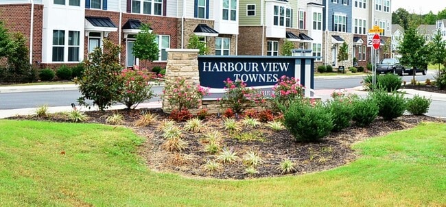 Building Photo - Harbour View Townes!