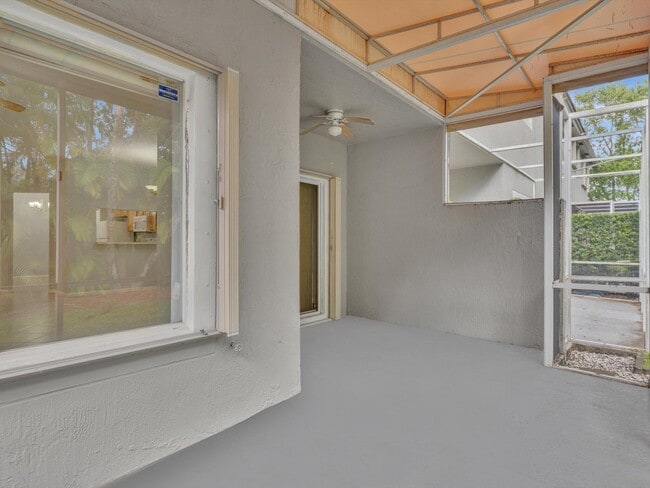 Building Photo - 21018 Vía Eden