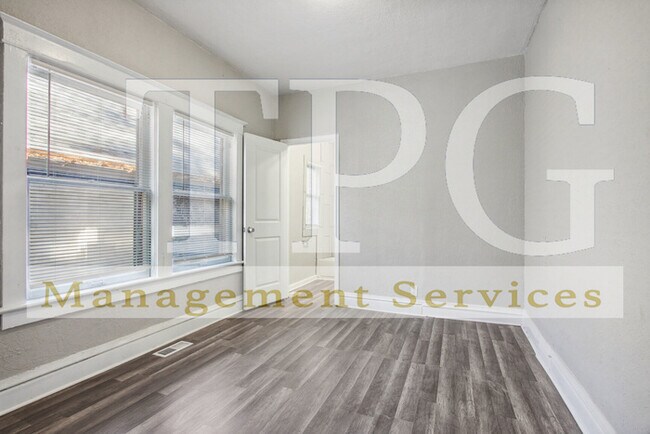 Building Photo - Beautiful, Updated Historic Home in KCMO