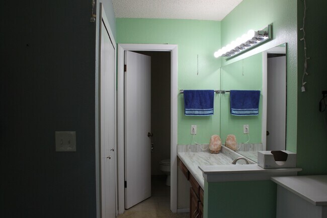 Building Photo - 7155 Delmonico Dr