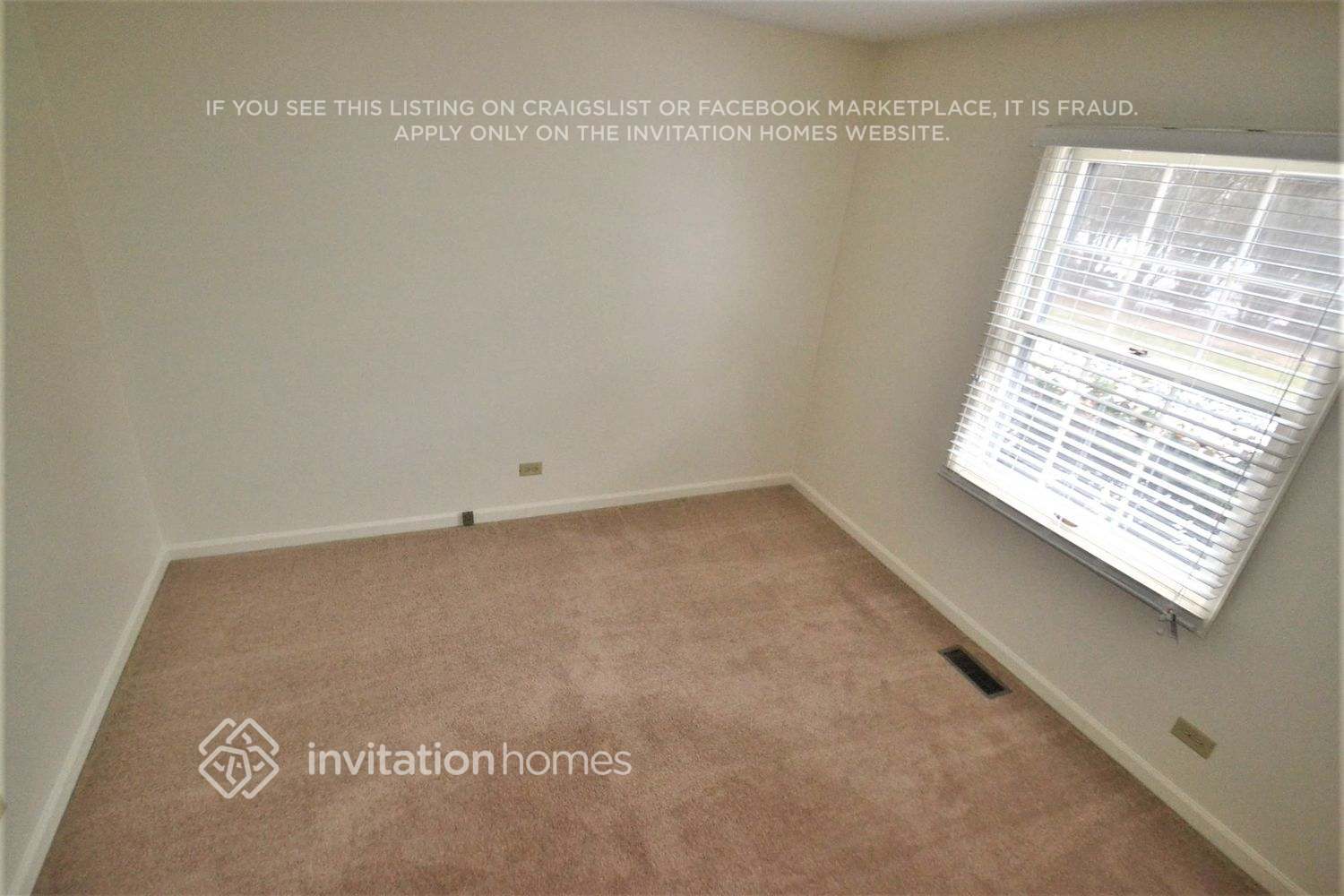 Building Photo - 828 Winmoor Dr