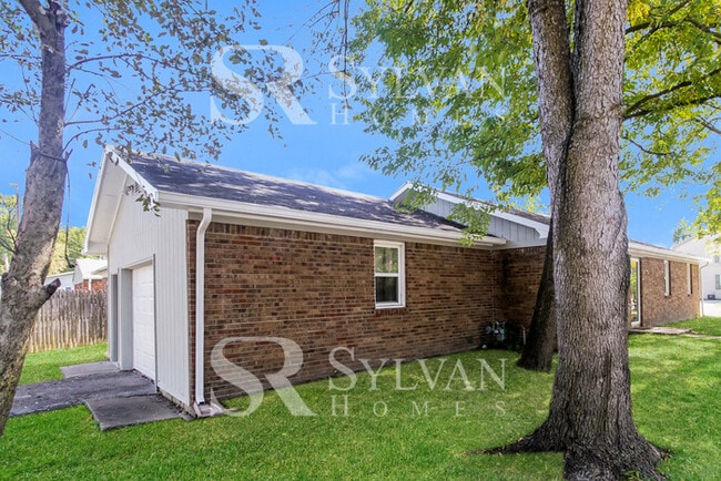 Building Photo - Fall in love with this 3BR, 2BA Home!