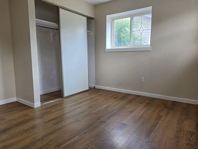 Building Photo - 11186 Forest Ave