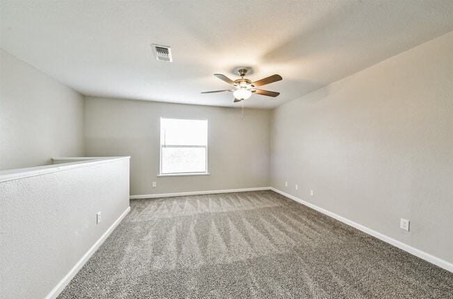 Building Photo - 2501 Gulf Fwy