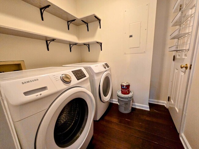 Building Photo - 2317 Declaration Dr