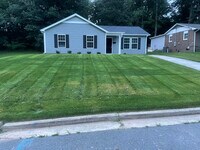 Building Photo - 1325 W Sedgefield Dr