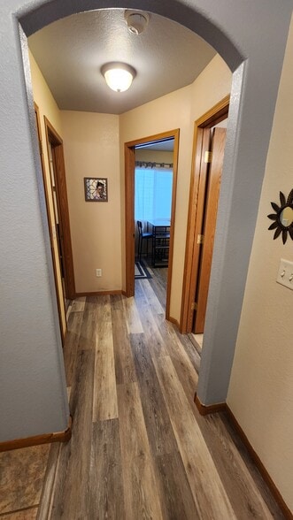 Building Photo - 371 Cardinal Ave