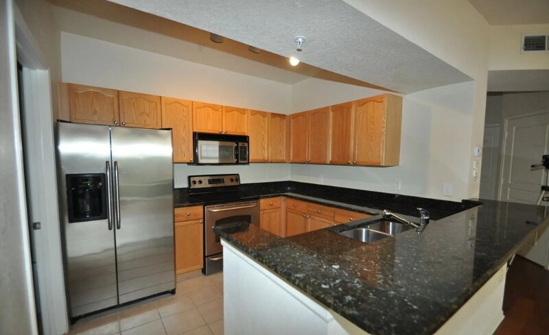 Building Photo - 5125 Palm Springs Blvd