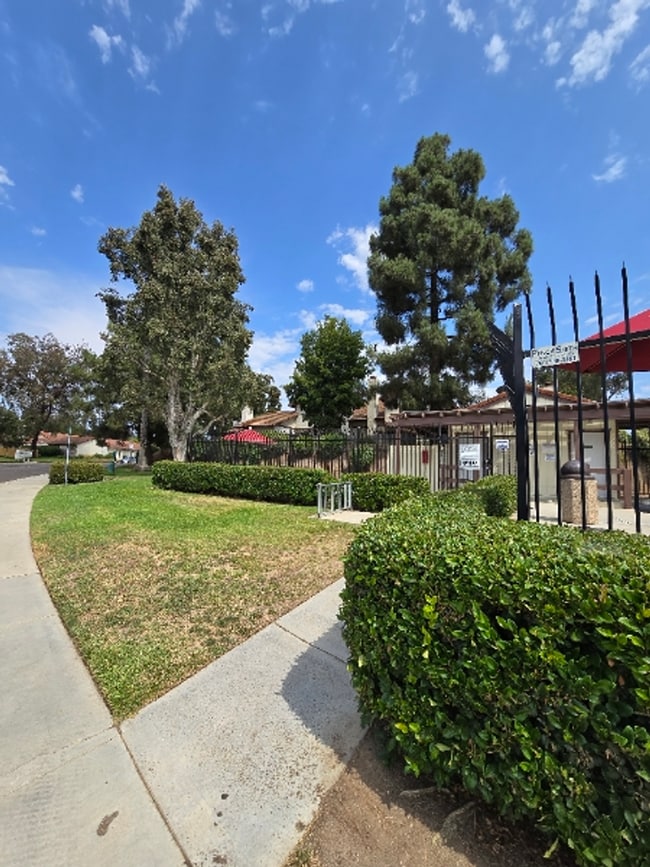 Building Photo - Light-Filled End Unit Condo, 2BD/2.5BA wit...