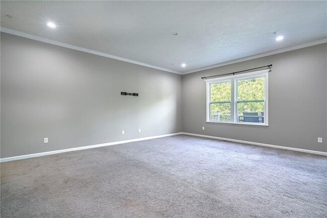 Building Photo - 512 Isabella Ct