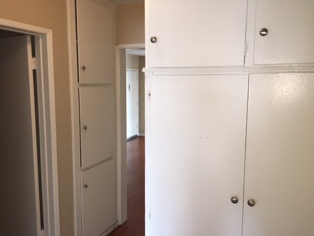 Building Photo - 12142 Burbank Blvd