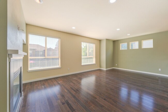 Building Photo - 3Bd Bothell Home!