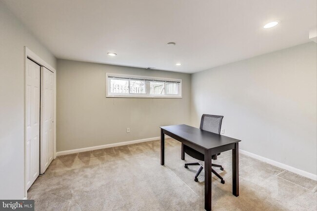 Building Photo - 14316 Woodcrest Dr