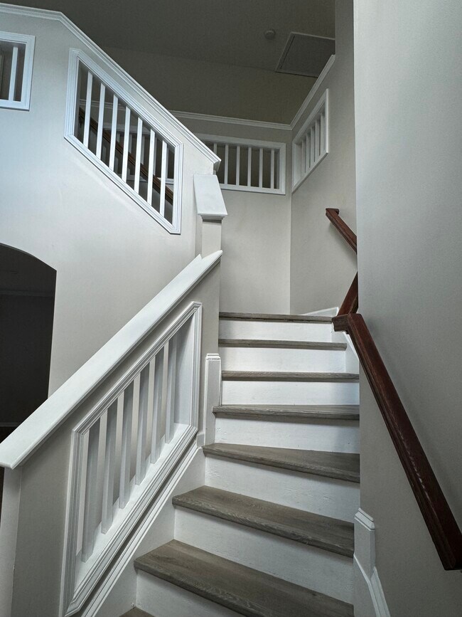 Building Photo - 3098 Glencorra dr