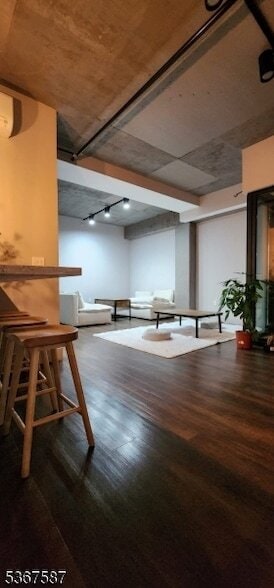 Building Photo - 58 Elm St