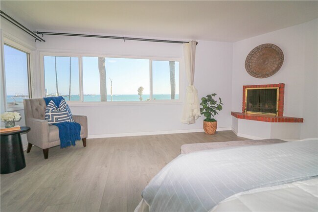 Building Photo - 2525 E Ocean Blvd