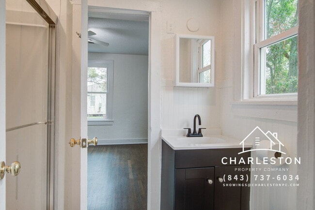 Building Photo - 2607 Madden Dr