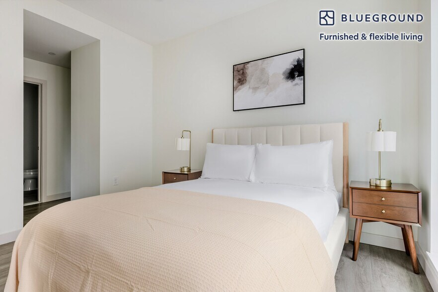 Building Photo - 1 Canal St