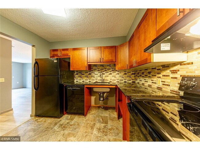 Building Photo - Modern Downtown St. Paul Condo with Top-Ti...