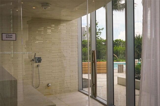 Building Photo - 488 NE 18th St