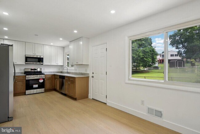Building Photo - 1814 Ironton Dr