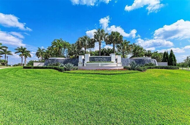 Building Photo - 15459 Santa Pola Dr