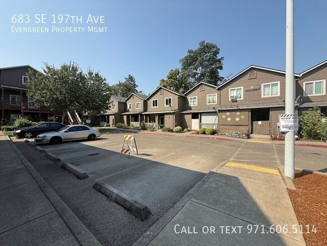 Building Photo - 683 SE 197th Ave