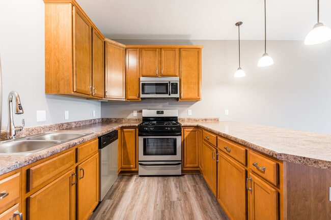 Building Photo - 2368 Concord Dr