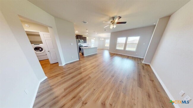 Building Photo - 1928 Rosson St