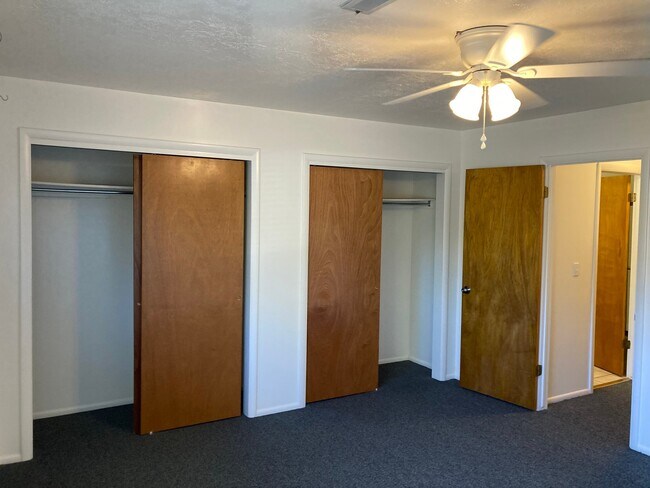 Building Photo - 4327 S 700 W