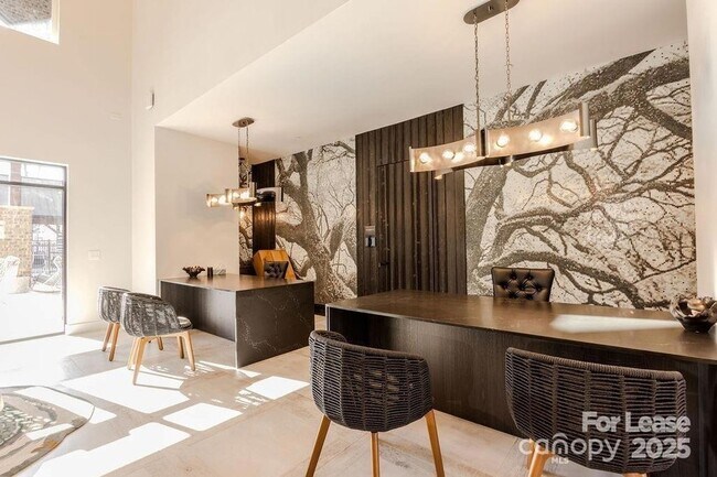 Building Photo - 3110 Doe River Wy