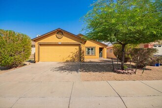 Building Photo - New Listing in El Mirage