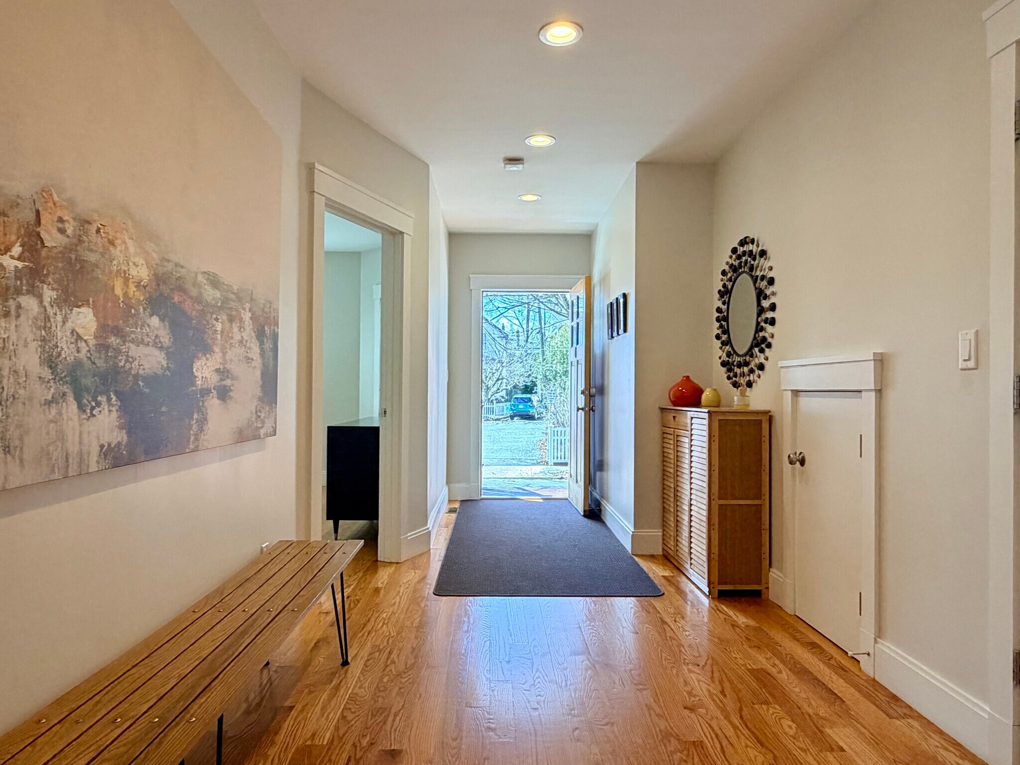 Building Photo - 13 Cottage Ave