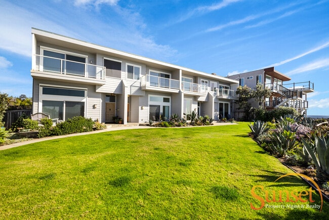 Building Photo - 4985 Coronado Ave