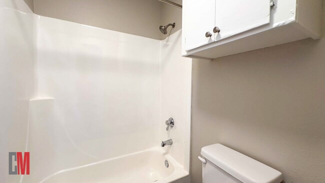 Interior Photo - 4325 Texas St