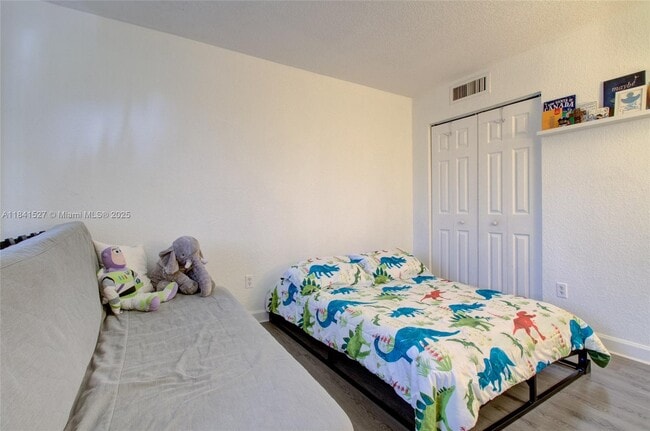 Building Photo - 4610 NW 79th Ave