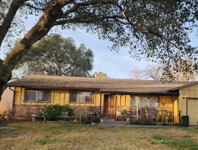 Primary Photo - 20486 Womack Rd