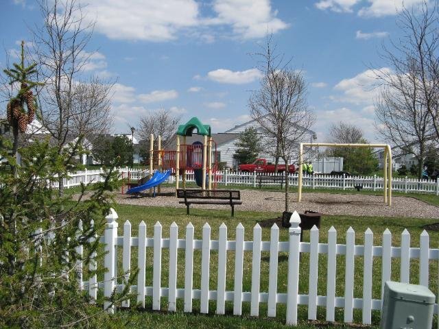 Building Photo - 6737 Lagrange Dr